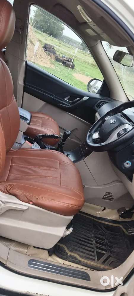 Mahindra Xuv500 2016 Diesel 250000 Km Driven