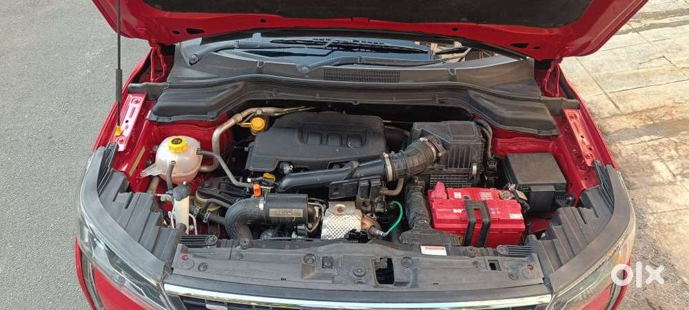Mahindra Xuv300 W8 Option, 2022, Petrol