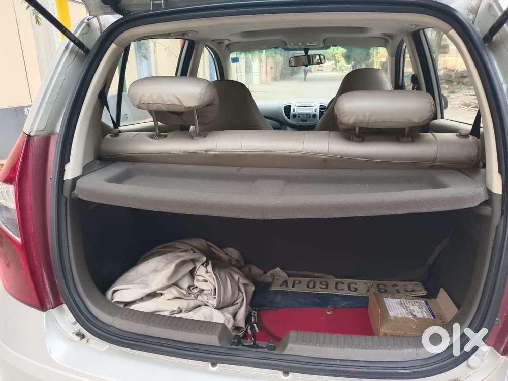 Hyundai I10 Asta 1.2 At With Sunroof, 2011, Petrol