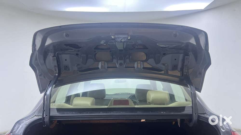 Maruti Suzuki Swift Dzire 1.3 Vxi, 2014, Petrol