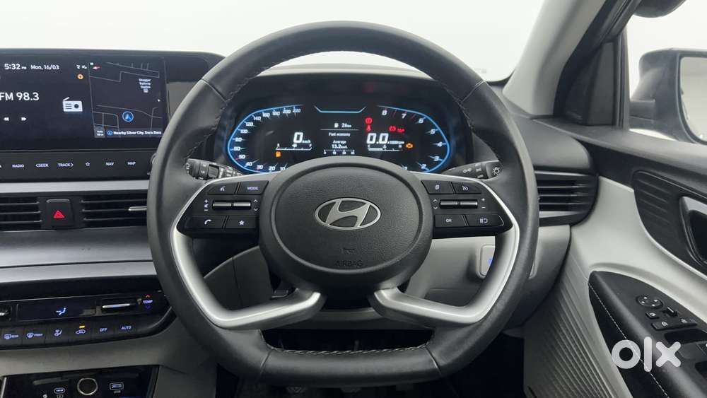 Hyundai I20 Asta (o) 1.2 Mt, 2024, Petrol