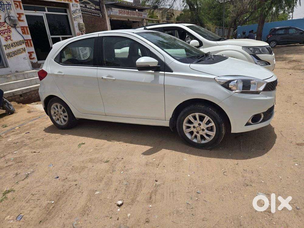 Tata Tiago 1.05 Revotorq Xz Wo Alloy, 2018, Petrol