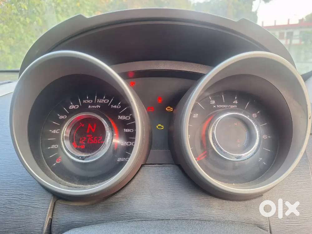 Mahindra Xuv500 2012 Diesel 121800 Km Driven