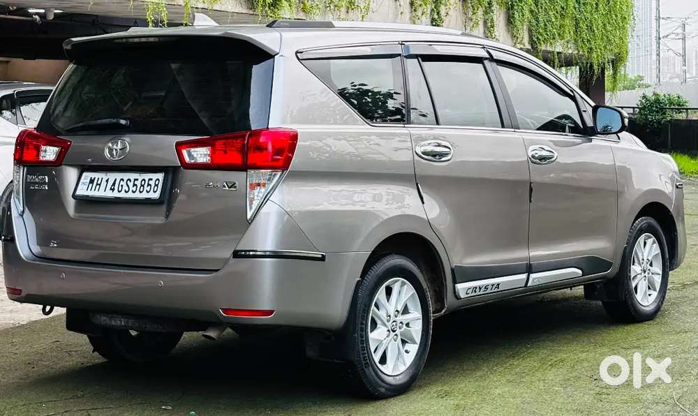 Toyota Innova Crysta 2.4 Vx Manual 8 Seater 2018