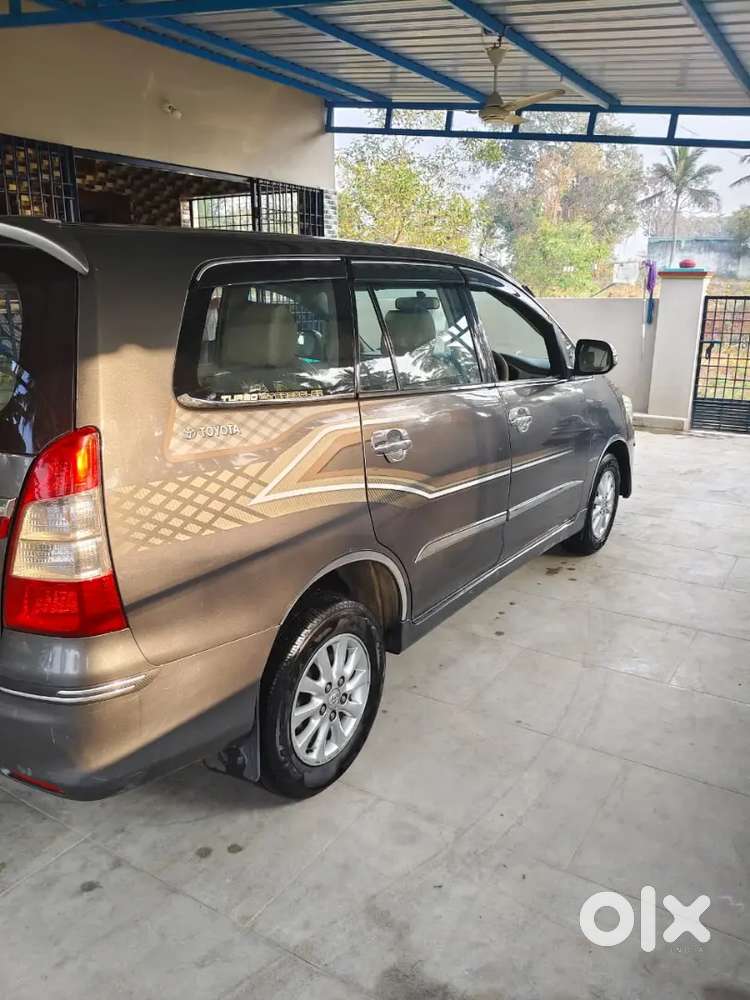 Toyota Innova 2.5 Vx 2012