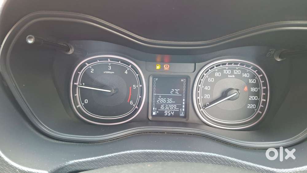 Maruti Suzuki Brezza Zdi+ Dual Tone, 2016, Diesel