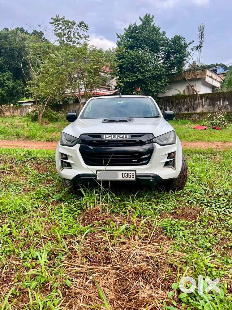 Isuzu V-cross Z Prestige 4x4 Mt, 2016, Diesel
