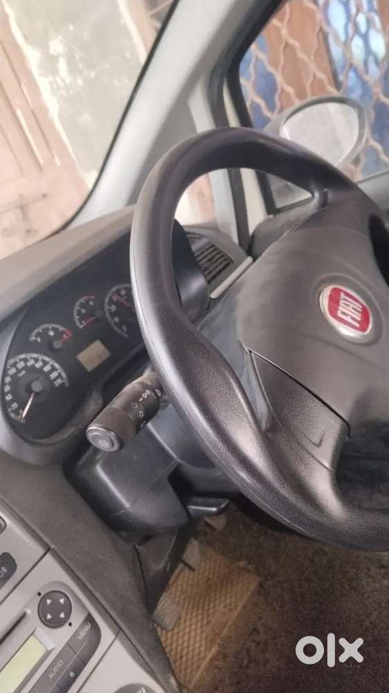 Fiat Grande Punto 2012 Diesel 150000 Km Driven