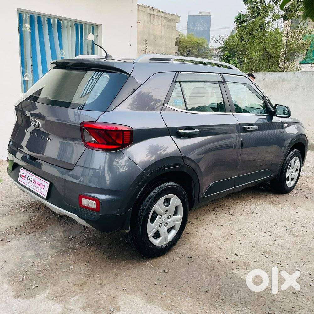Hyundai Venue S, 2020, Petrol