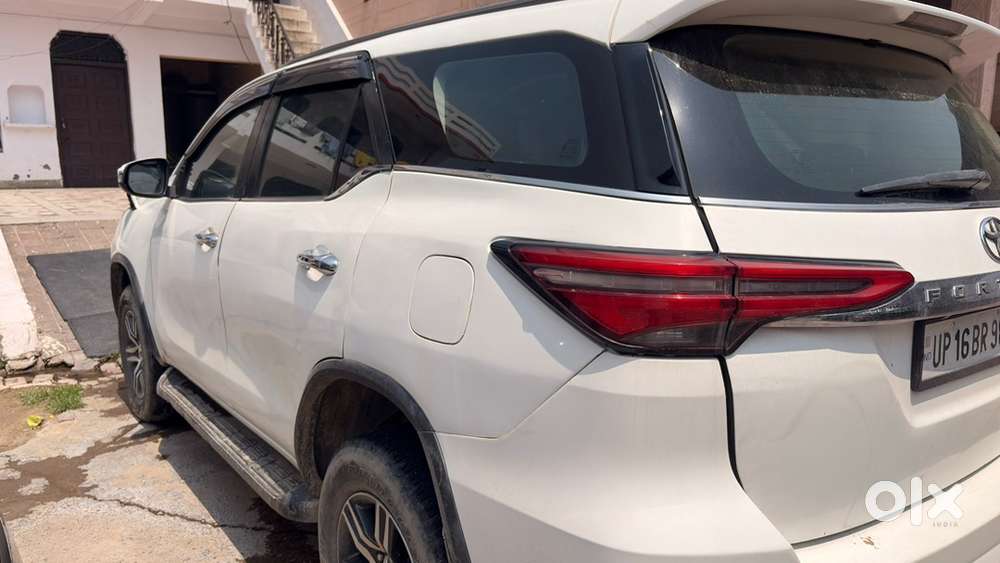 Toyota Fortuner 2017 Diesel 92000 Km Driven