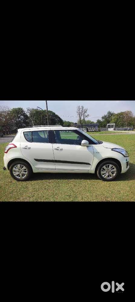 Maruti Suzuki Swift Vvt Zxi, 2017, Petrol