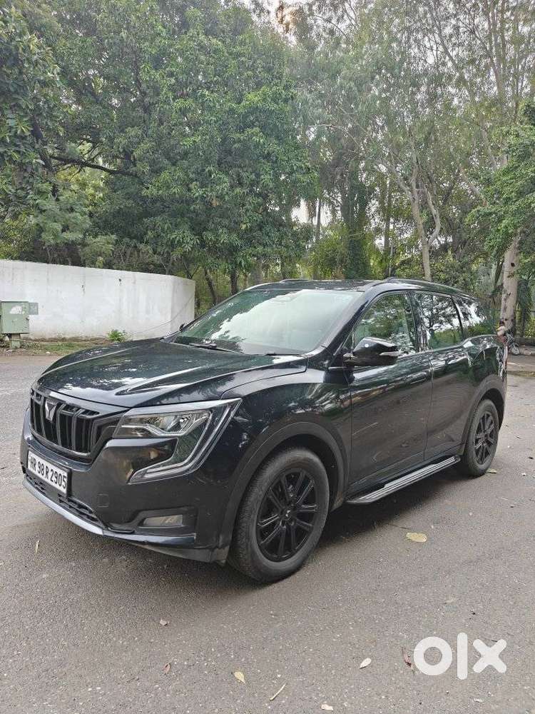 Mahindra Xuv700 2.0 Ax 7 Petrol At Str, 2024, Petrol