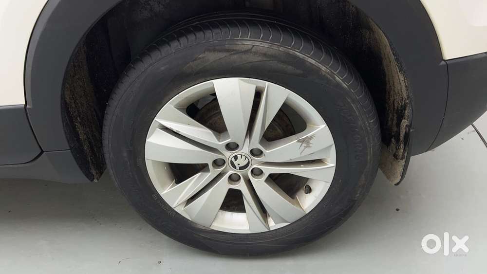 Skoda Kushaq Ambition 1.0l Tsi Mt, 2023, Petrol