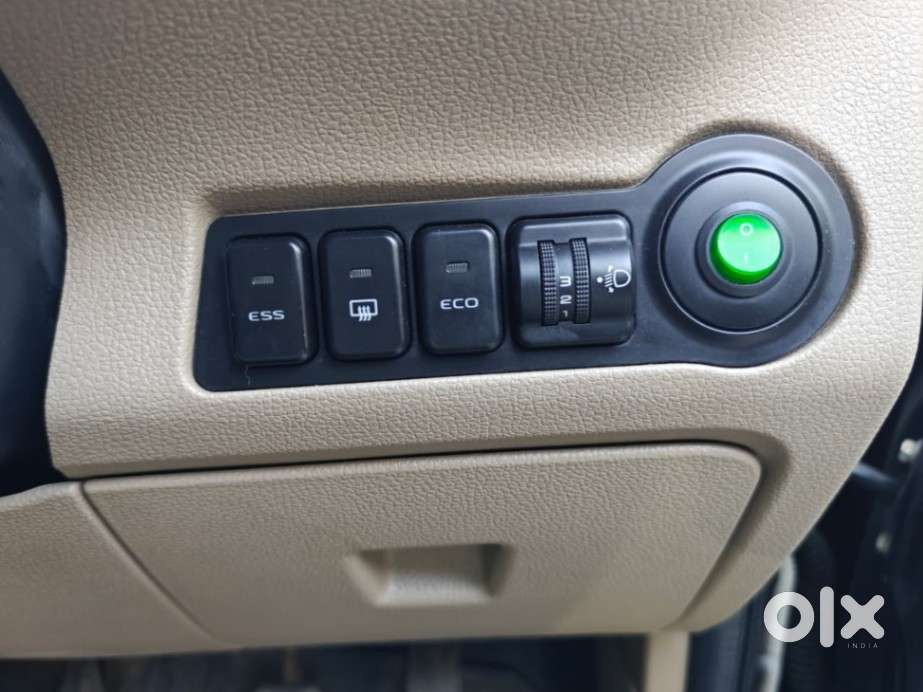 Mahindra Tuv 300 T6 Plus, 2018, Diesel