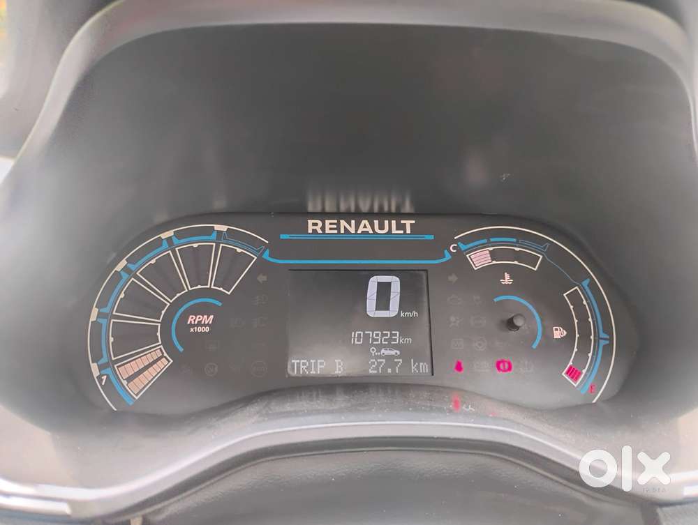 Renault Triber Rxz, 2020, Petrol