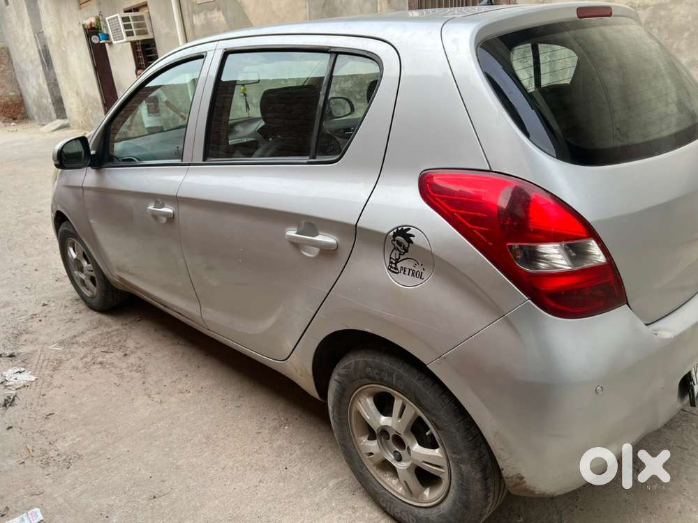 Hyundai I20 Petrol Manual 2010