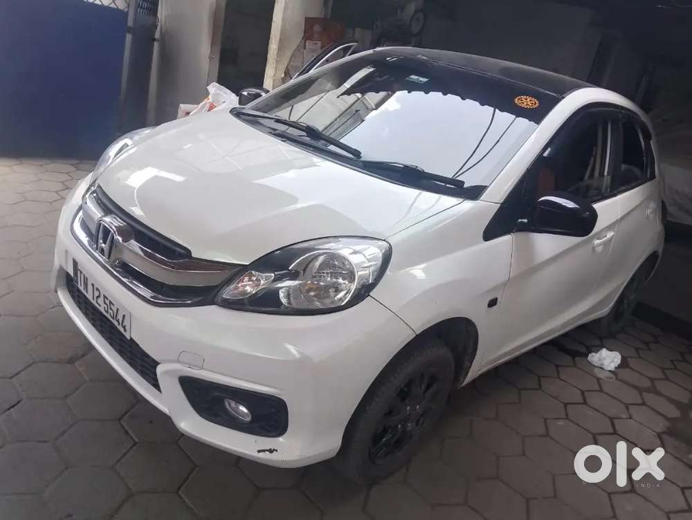Honda Brio 1.2 V 2013