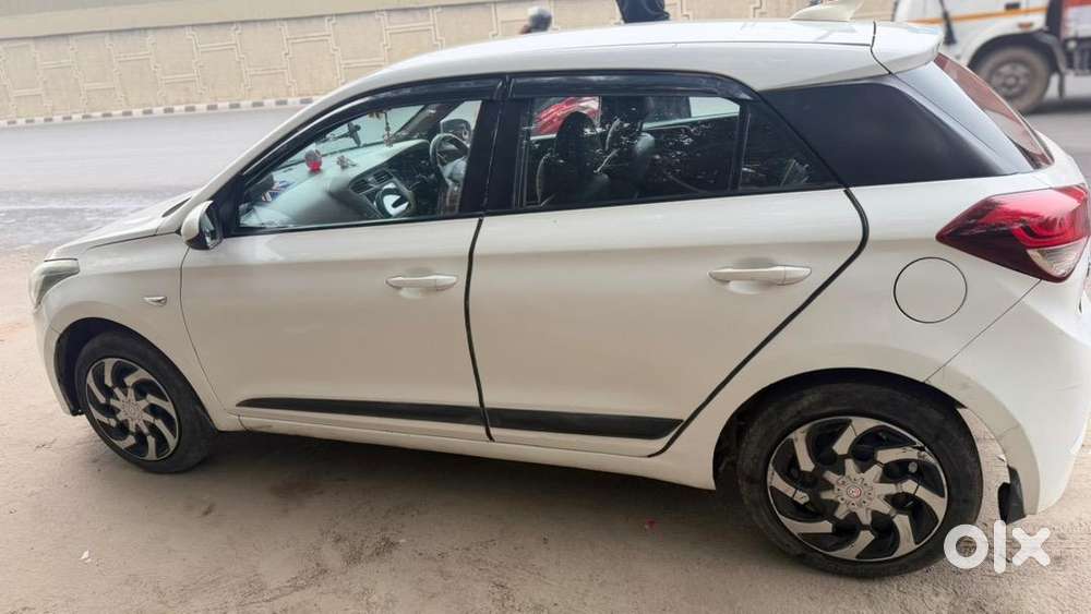 Hyundai Elite I20 2015 Cng & Hybrids 72500 Km Driven