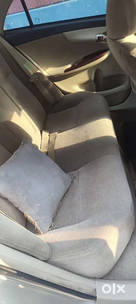 Toyota Corolla Altis 2011 Petrol Well Maintained