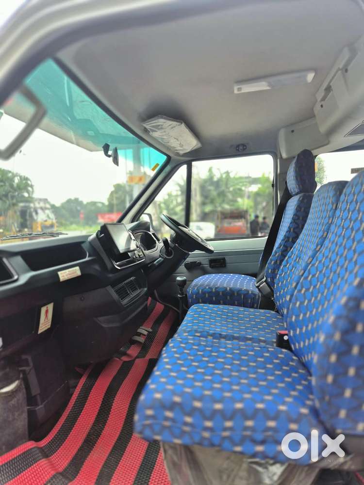 Tata Winger Luxury - Flat Roof (ac), 2026, Diesel