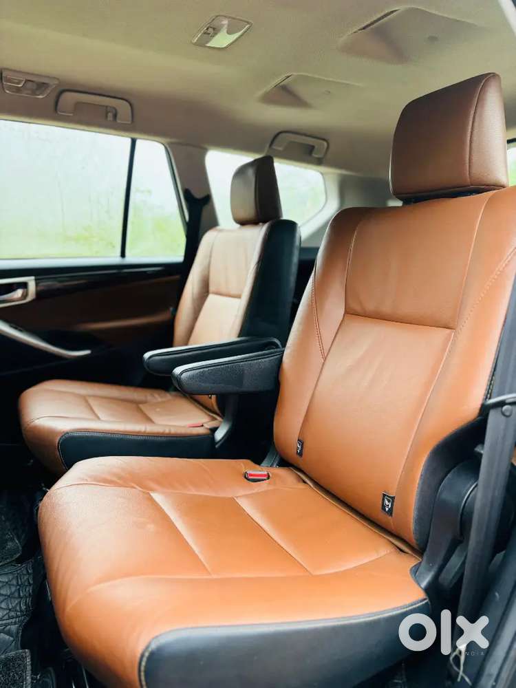 Toyota Innova Crysta 2018