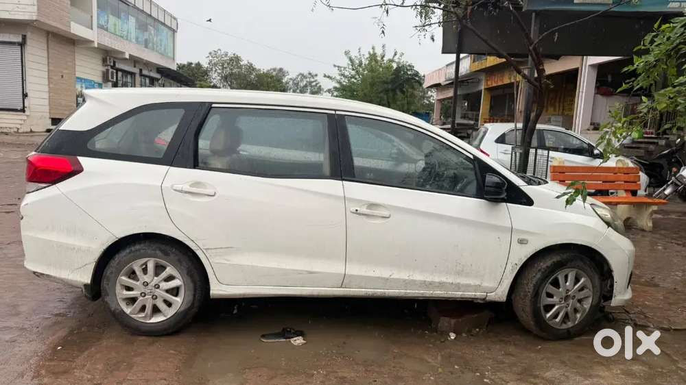 Honda Mobilio 1.5 V 2014