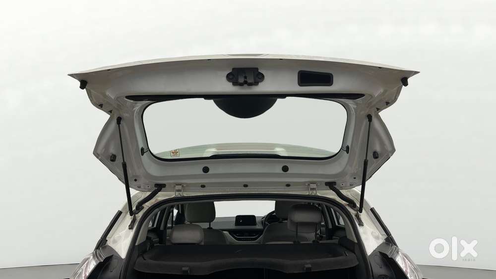 Tata Nexon 1.2 Revotron Xza Plus, 2023, Petrol