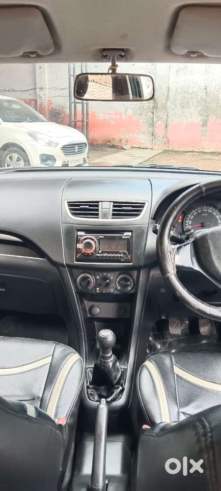 Maruti Suzuki Swift Lxi, 2017, Petrol