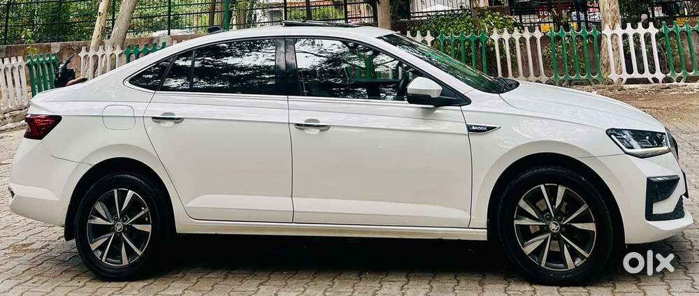 Skoda Slavia 1.0 Tsi Style At, 2022, Petrol