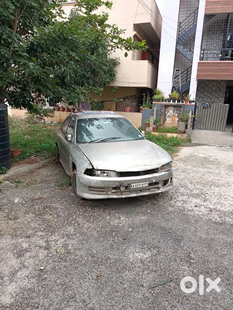 Mitsubishi Lancer 2.0 Lxd 2004
