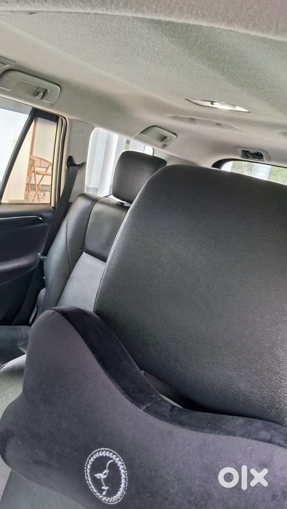 Toyota Innova Crysta 2017 All Orginal All Servise Show 200000 Lacks Ex