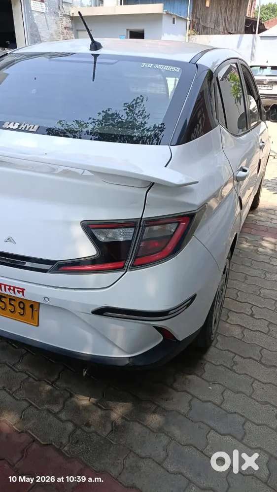 Hyundai Aura 2023 Cng & Hybrids 75000 Km Driven