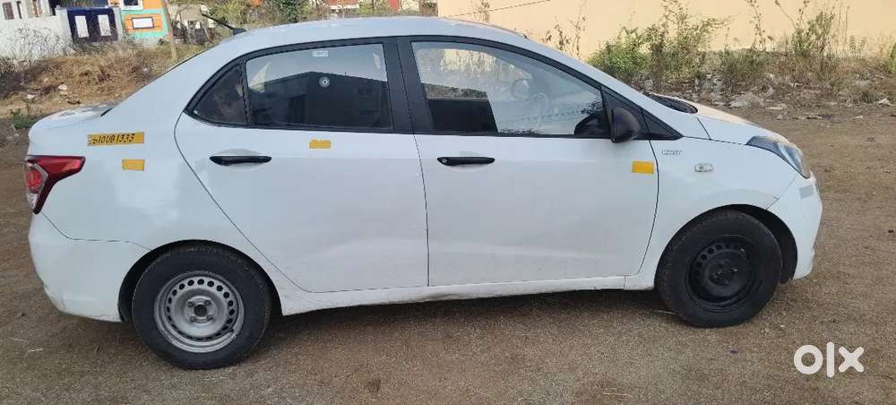 Hyundai Xcent 2017 Diesel 142214 Km Driven Taxi Vechile