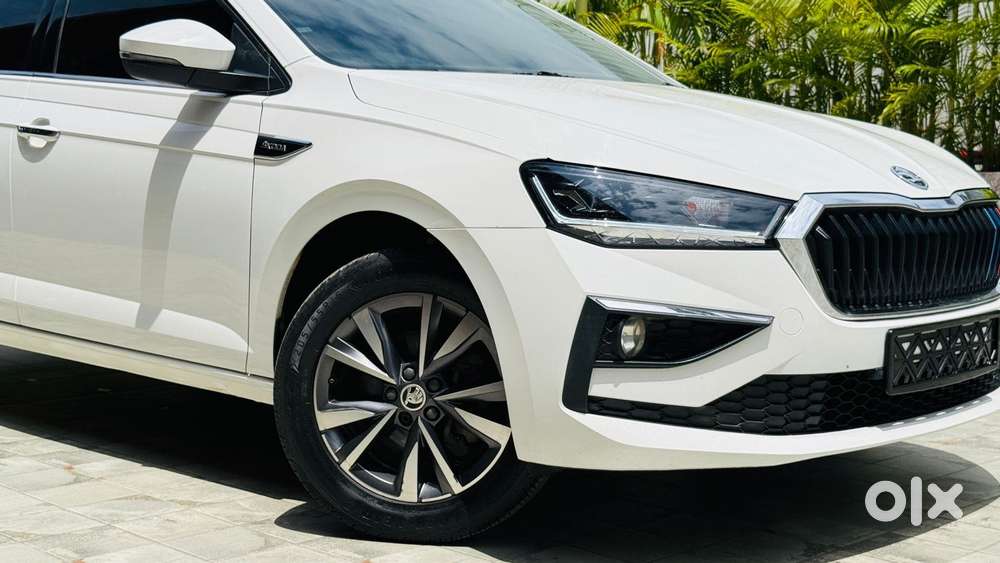 Skoda Slavia Style 1.0l Tsi At, 2023, Petrol