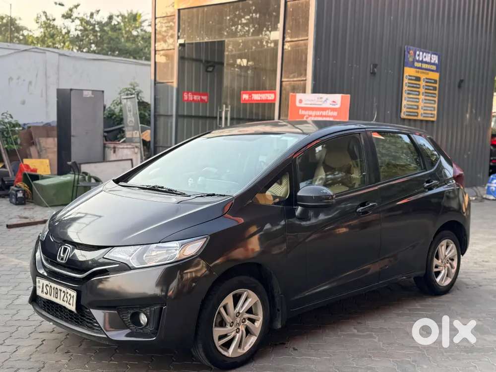 Honda Jazz 1.2 V Petrol 2015 Second Owner