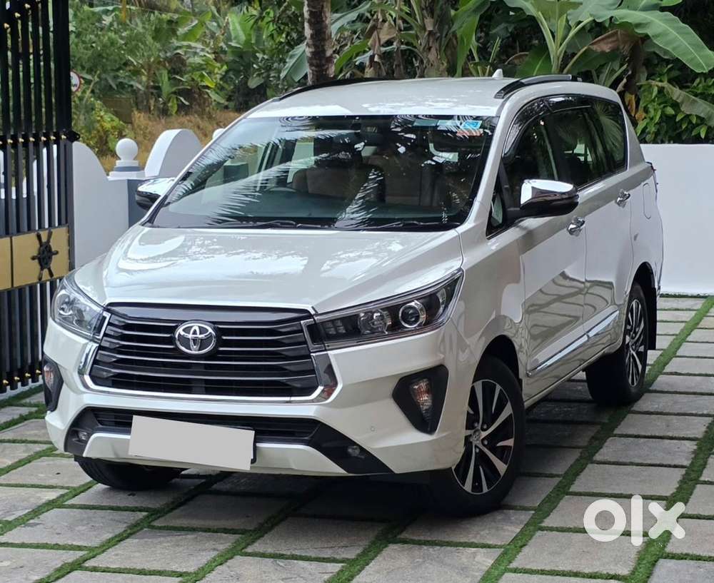 Toyota Innova Crysta 2021