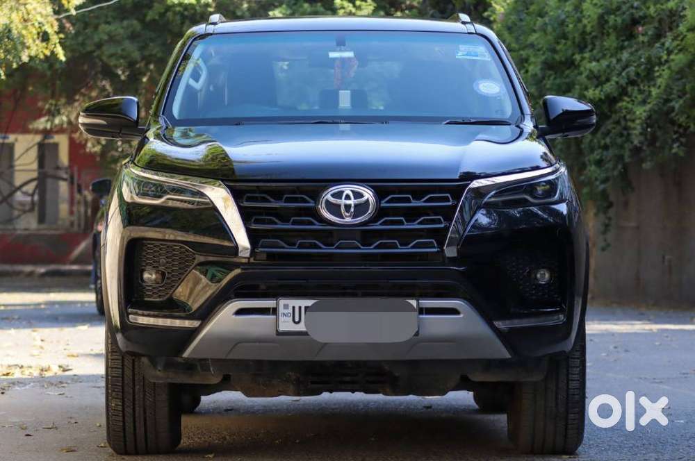 Toyota Fortuner [2021-ongoing] 2.8 2wd Diesel At, 2023, Diesel