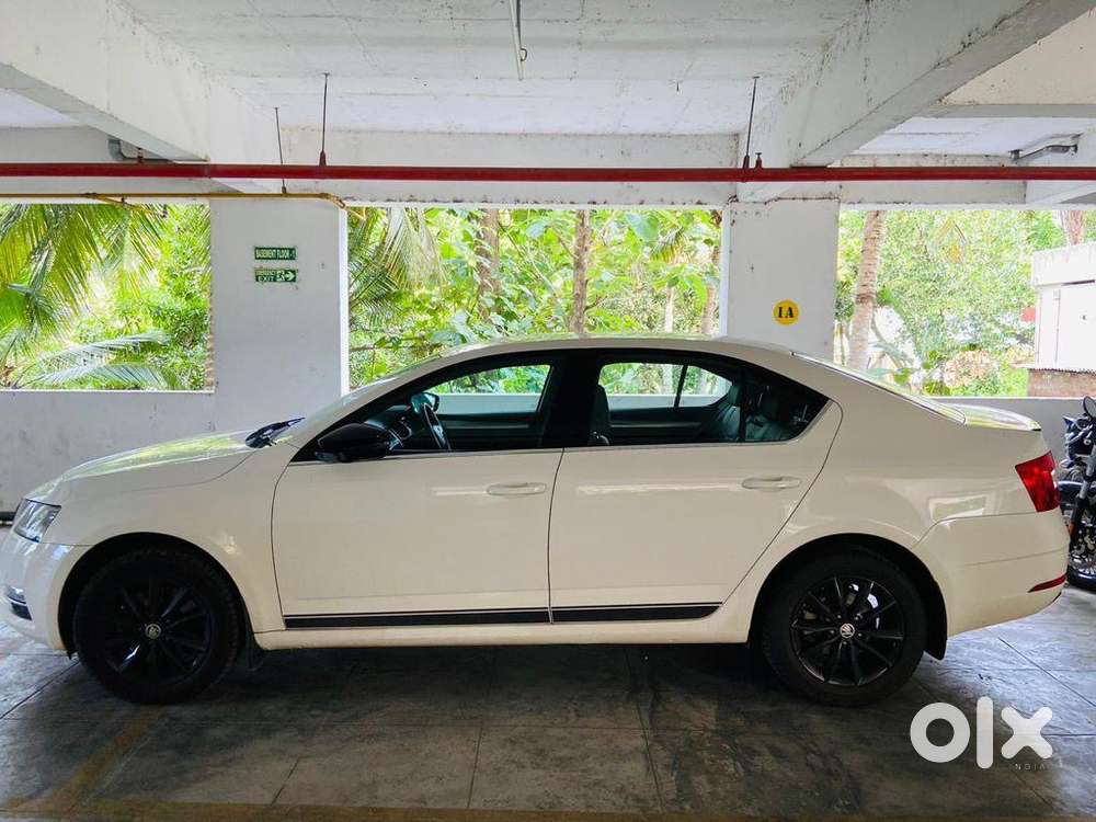 2020 Skoda Octavia Onyx Edition