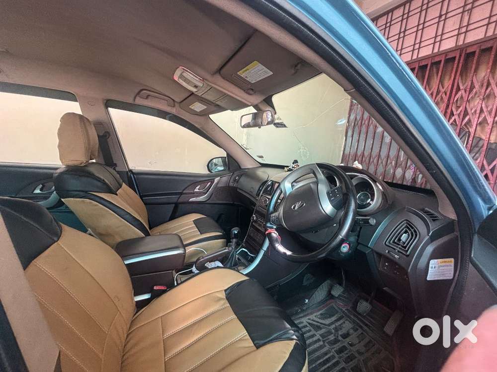 Xuv500 W8 Top Model