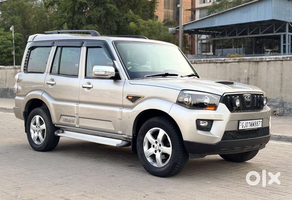 Mahindra Scorpio S4, 2015, Diesel