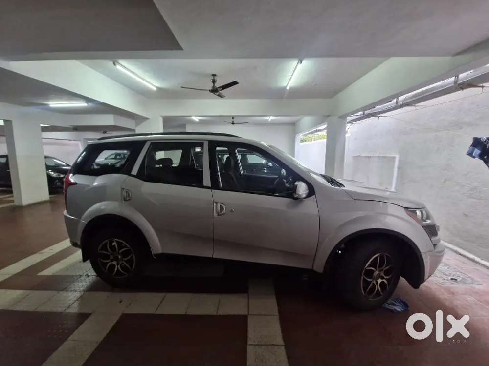 Mahindra Xuv500 2014 Diesel 43000 Km Driven