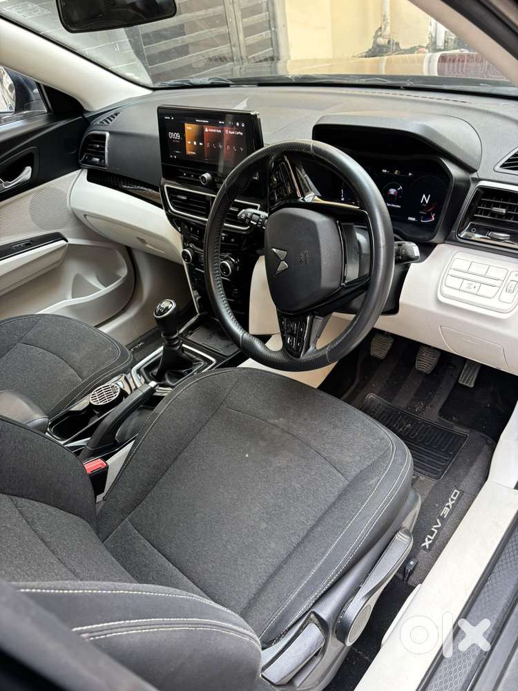 Mahindra Xuv 3xo Ax5 Ds Mt, 2024, Diesel