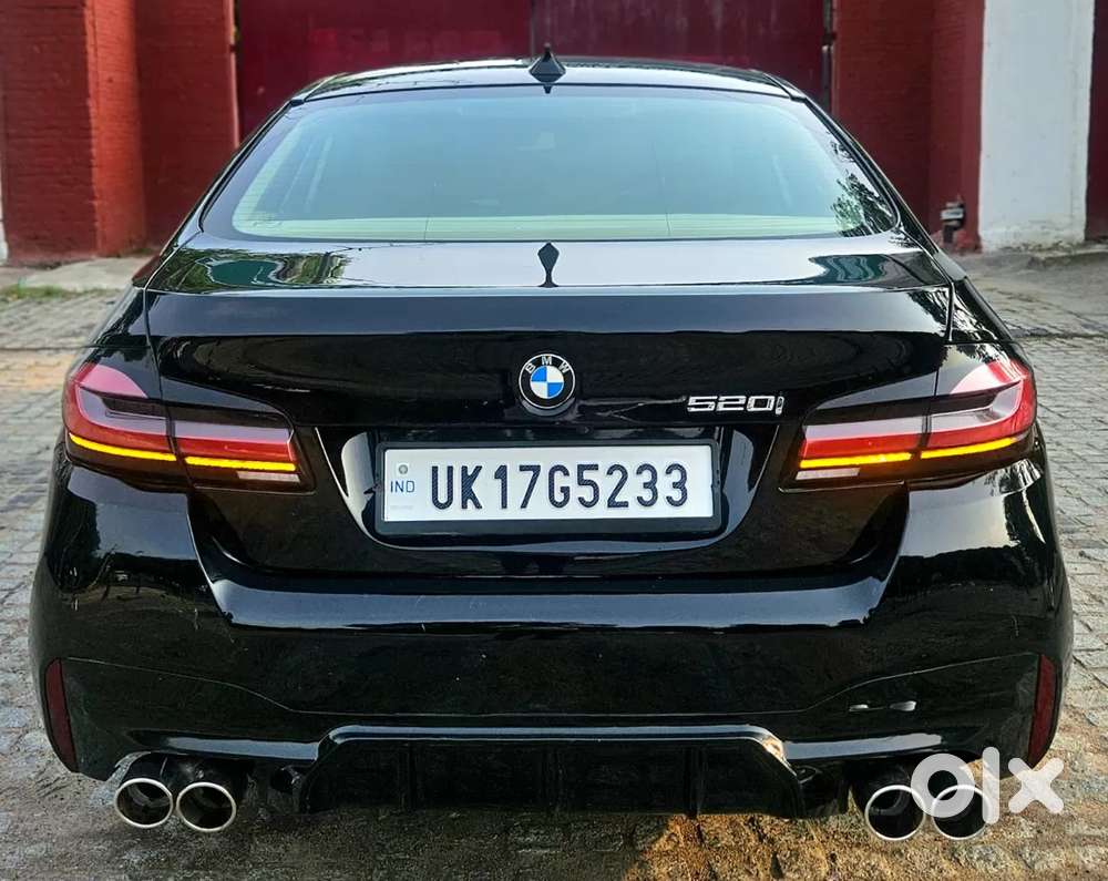 Bmw 5 Series 2.0 520i Luxury Line, 2018, Petrol