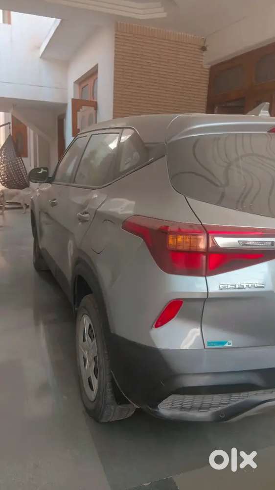 Steel Silver Kia Seltos