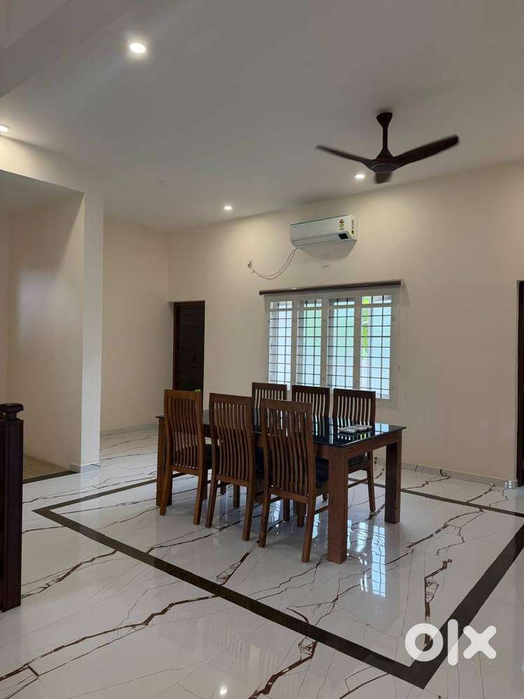 4BHK+ in Kakkanad