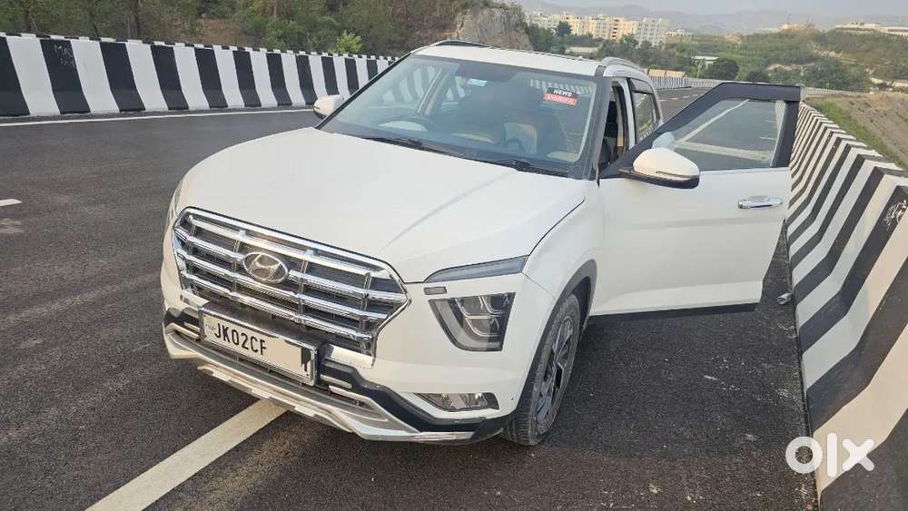 Creta Sx(0) Automatic With Pedel Shifters.  21 Kmpl Millage In City