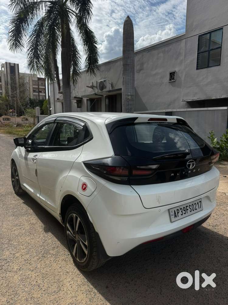 Tata Altroz Petrol 2020