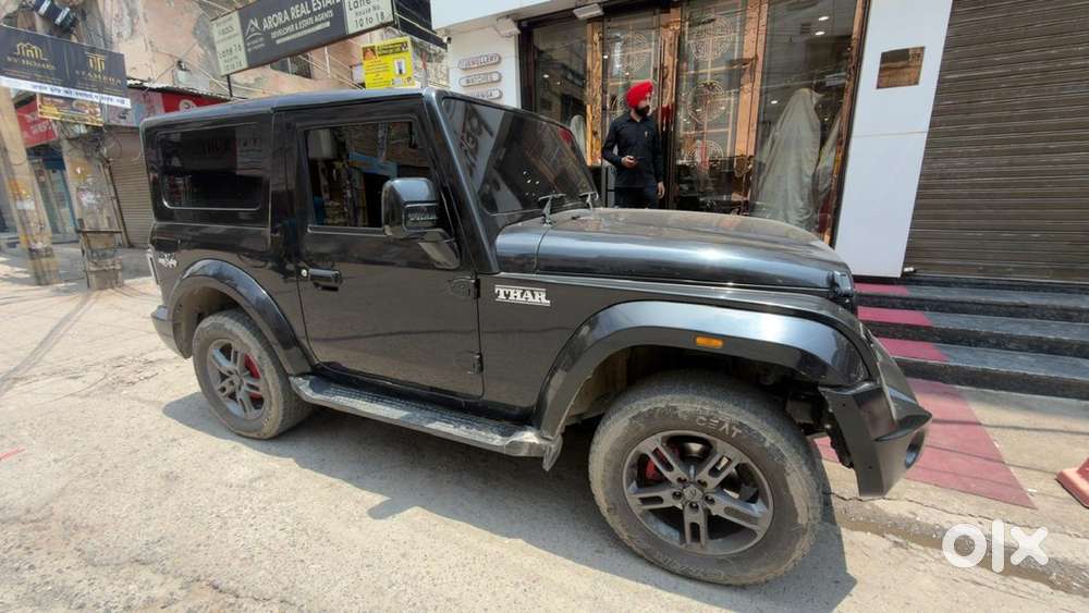 Mahindra Thar Petrol 2022