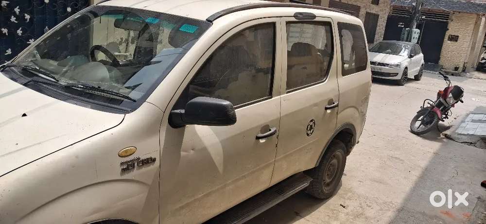 Mahindra Xylo 2.5 D4 2012