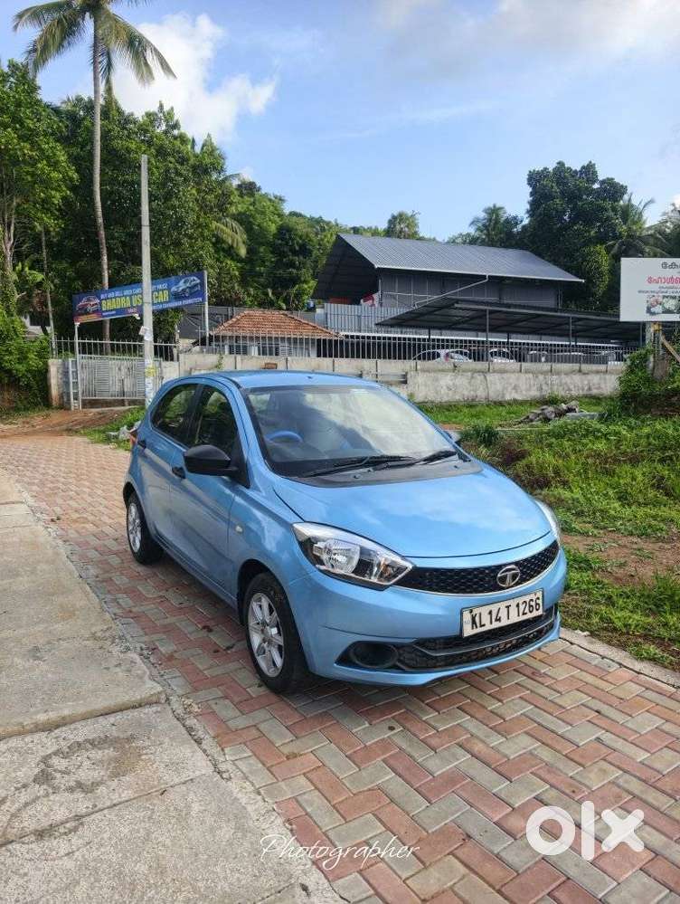 Tata Tiago, 2016, Petrol